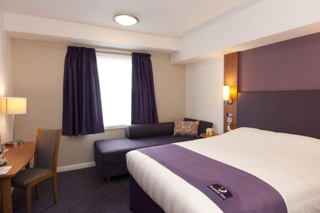 Premier Inn Birmingham Nec/Airport Bickenhill Szoba fotó