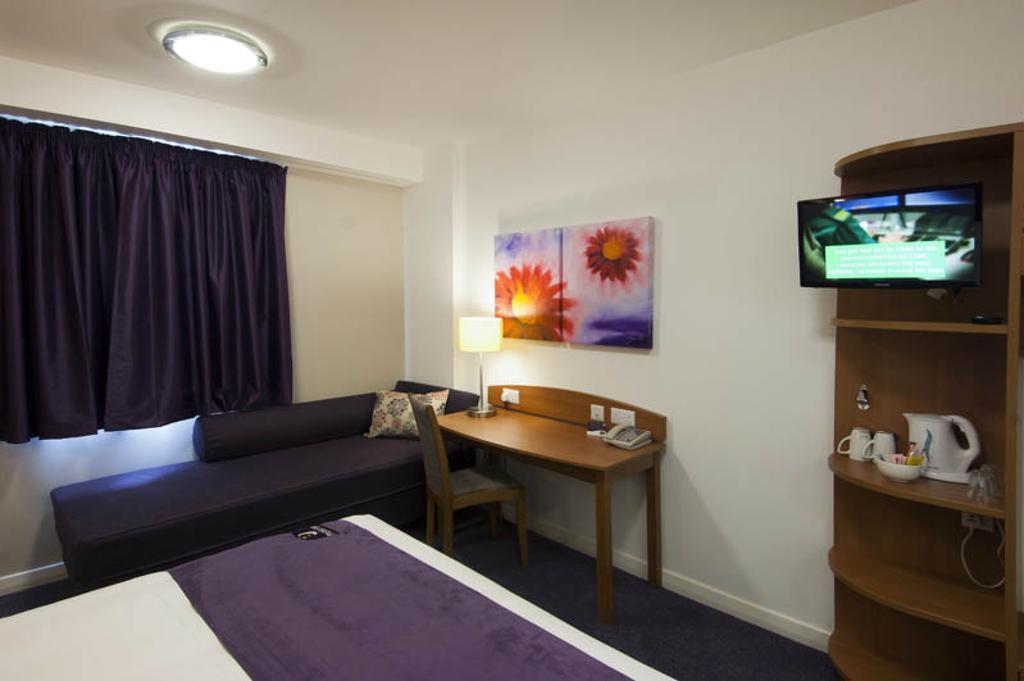 Premier Inn Birmingham Nec/Airport Bickenhill Szoba fotó